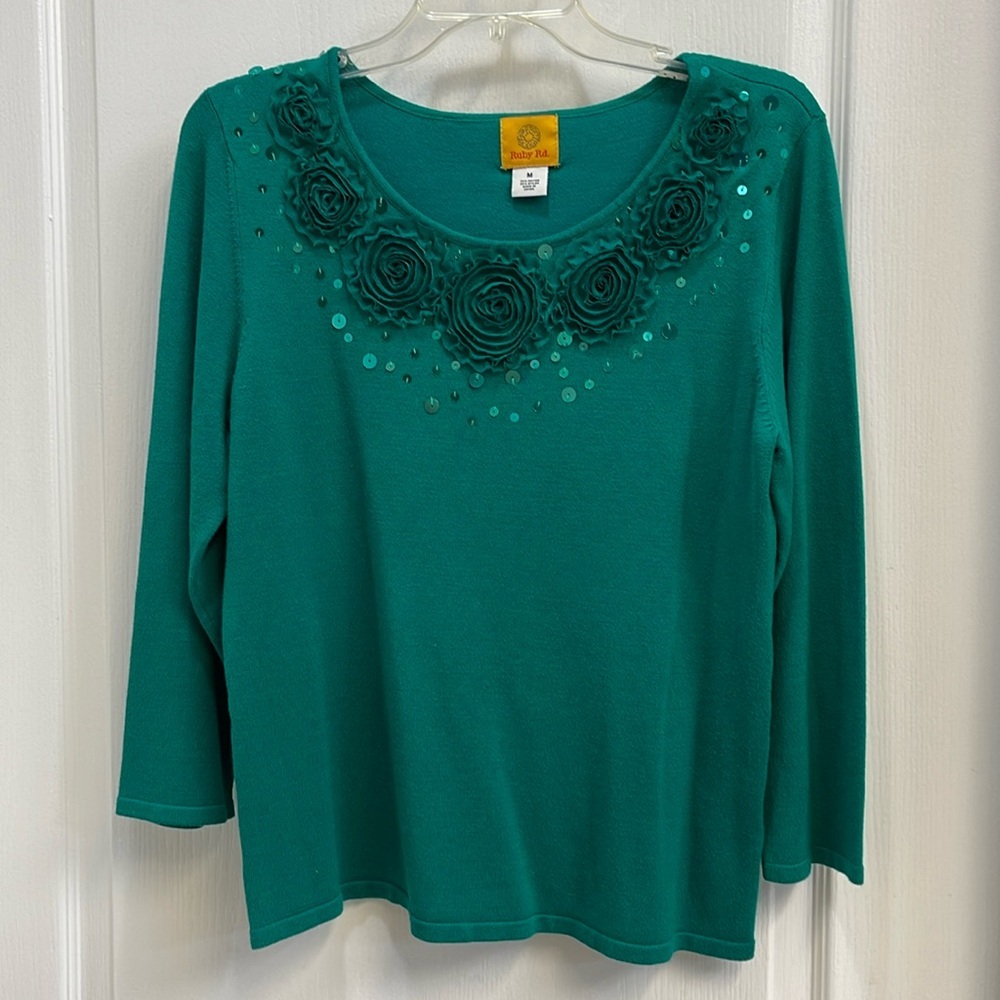 Ruby Rd. Women Green 3/4 Sleeve Knitted Sweater Sequins Rose Floral Applique M